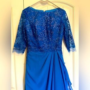 NWT- Formal Lace dress- Size 6